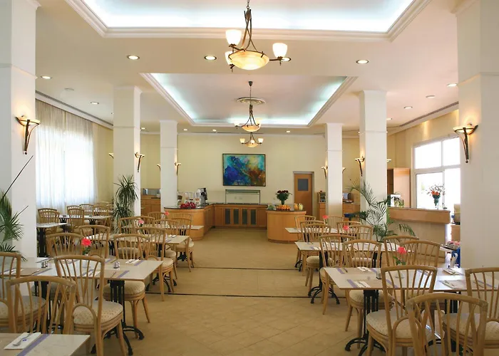 Cynthiana Beach Hotel